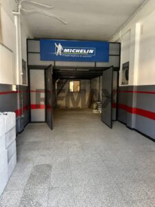 Locale commerciale in vendita a San Giovanni la Punta, Via della Regione 96 – foto 2
